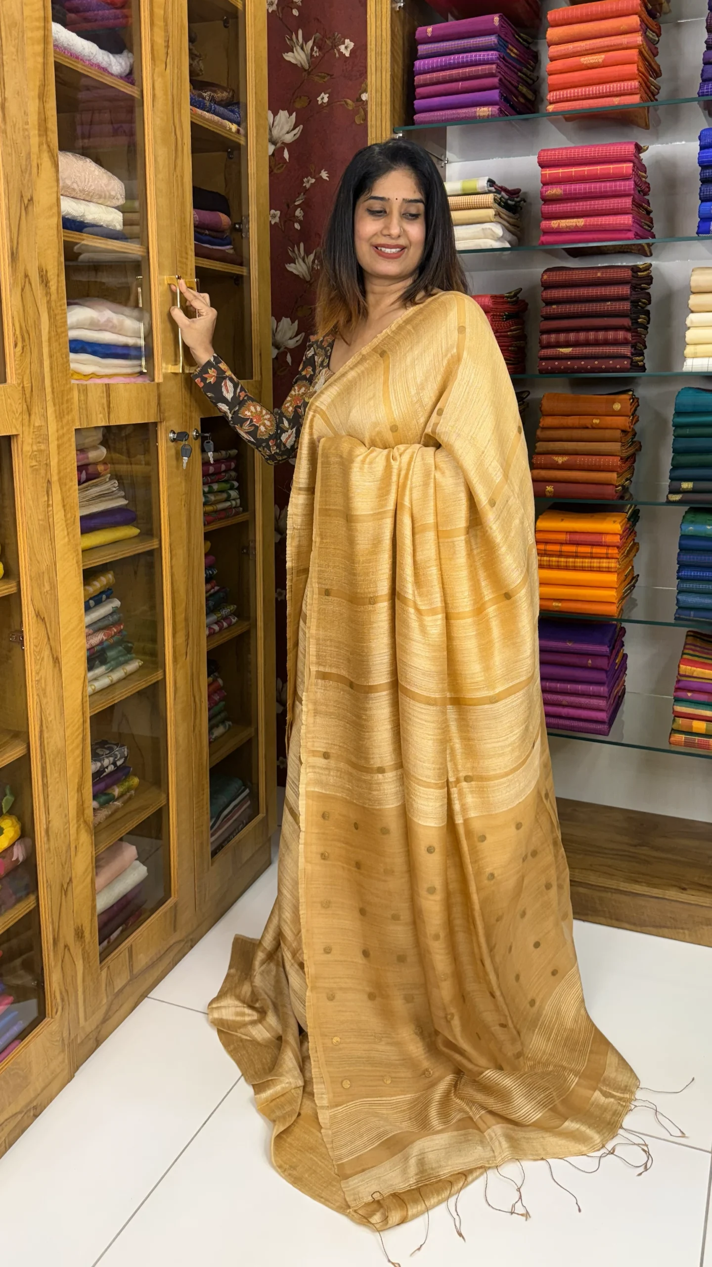 IMG_6180 copy Gini Matka Muslin Golden Cream :SLLK-N380